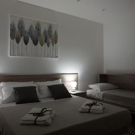 Azzisa Holidays Suite Палермо Екстериор снимка